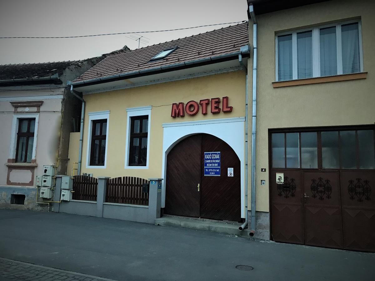 Апарт-отели Petőfi Motel Cristuru Secuiesc